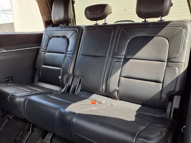 Certified 2023 Lincoln Navigator Reserve RWD image 6