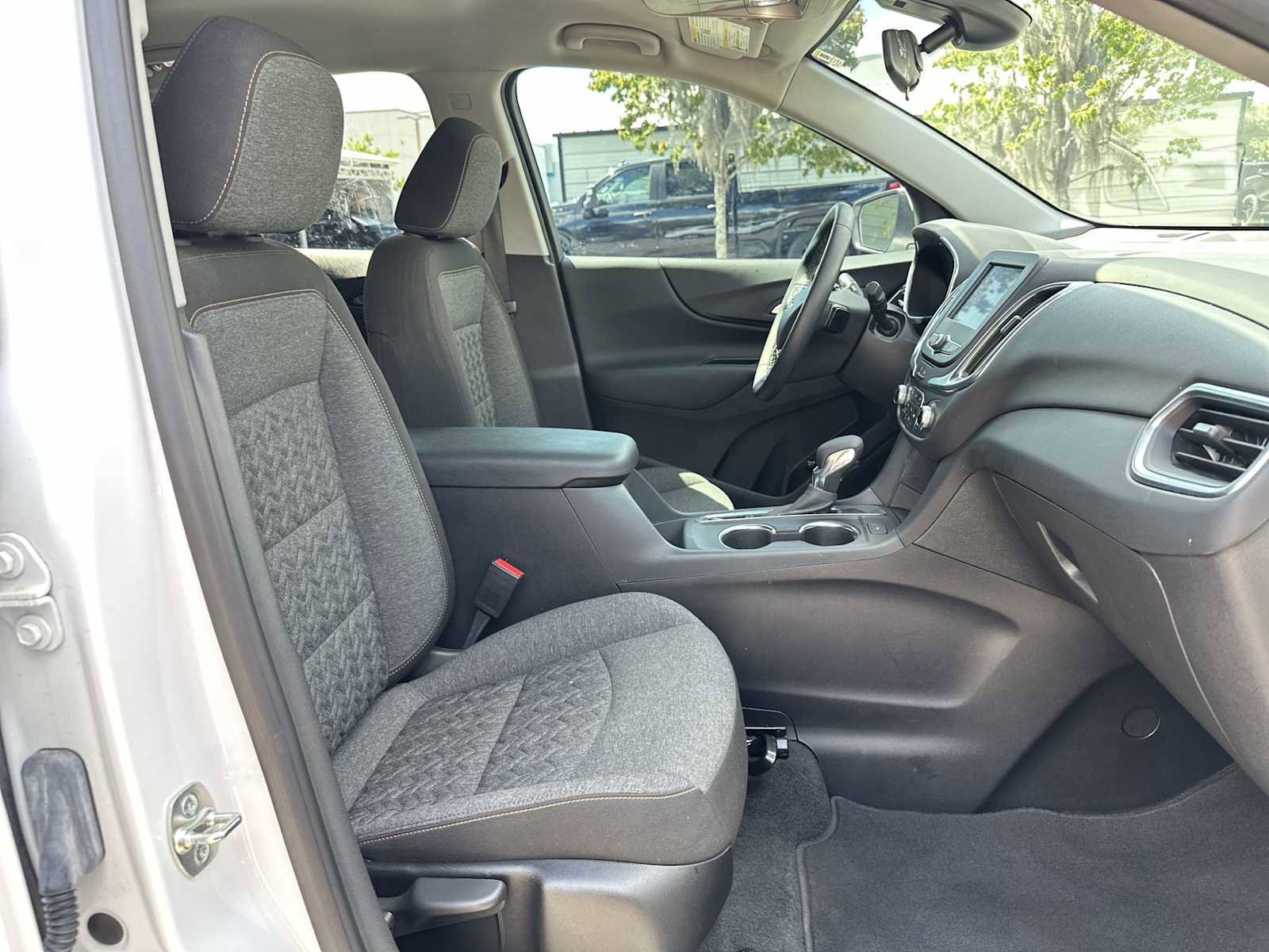 Certified 2024 Chevrolet Equinox LT FWD image 19