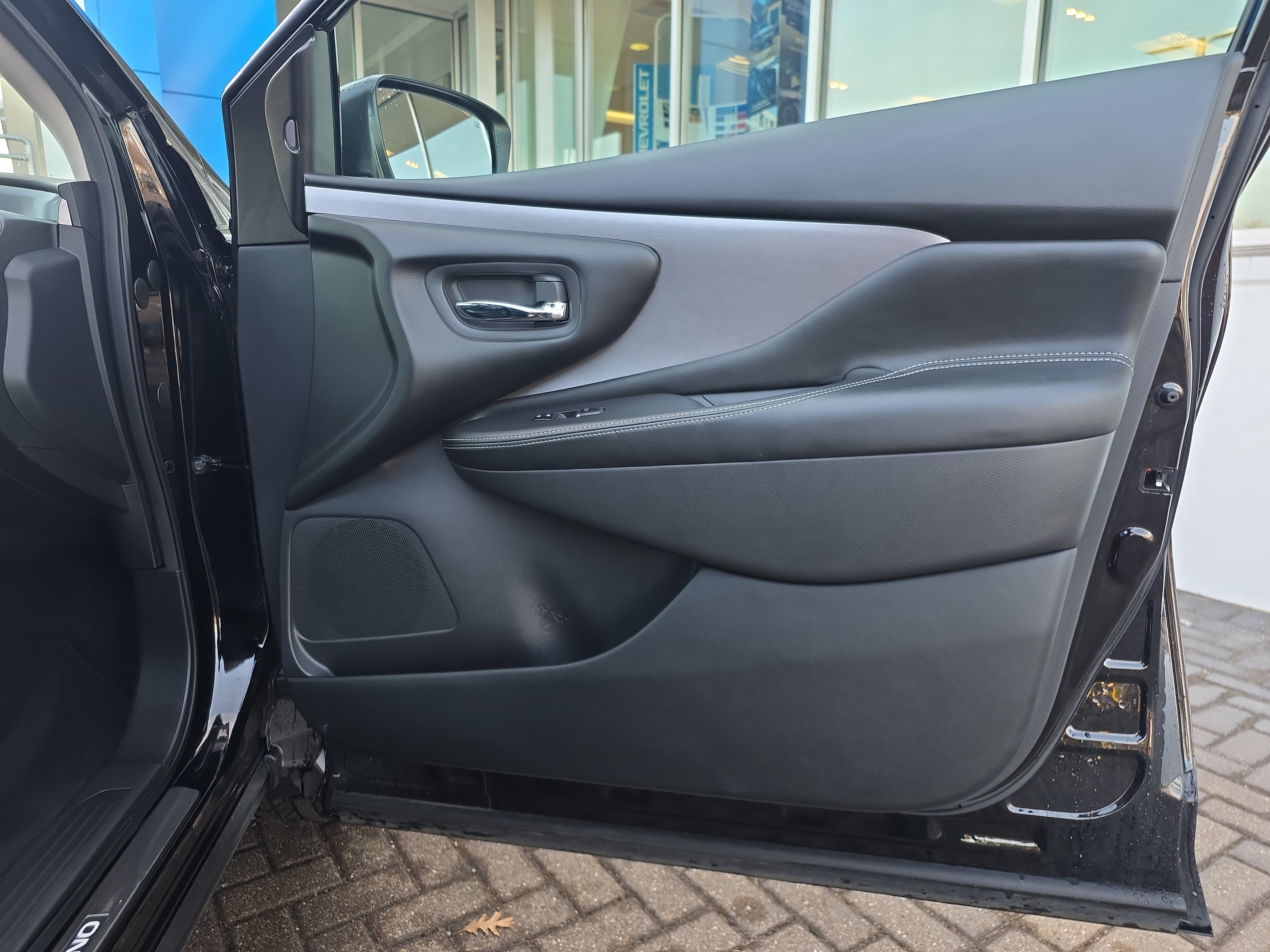 Used 2023 Nissan Murano SL w/ Cargo Package image 30