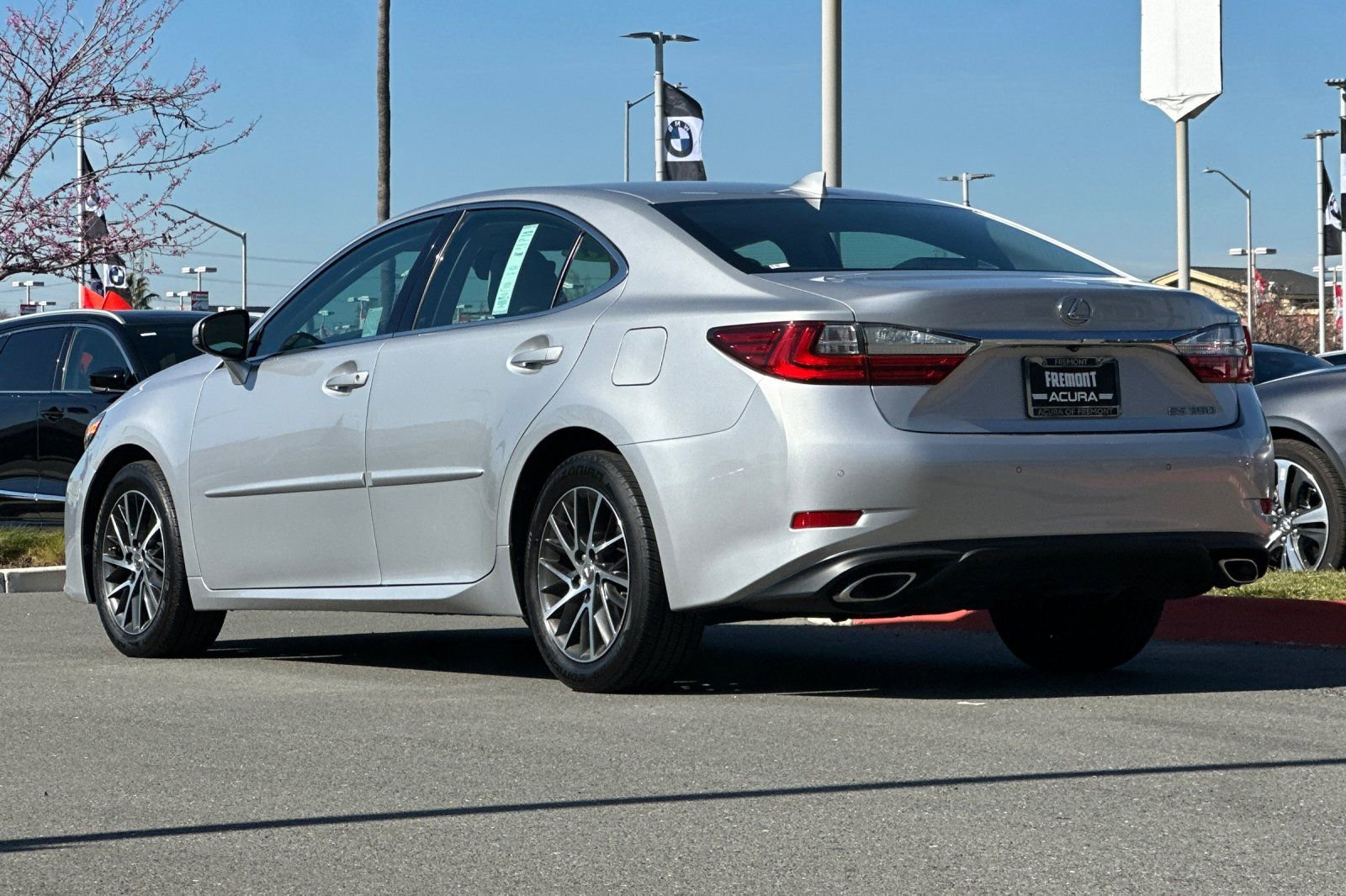 Used 2017 Lexus ES 350 w/ Premium Package image 6