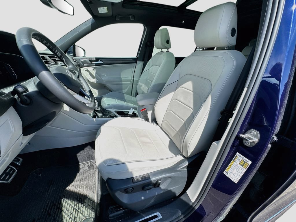 Certified 2023 Volkswagen Tiguan SEL R-Line AWD/4WD image 24