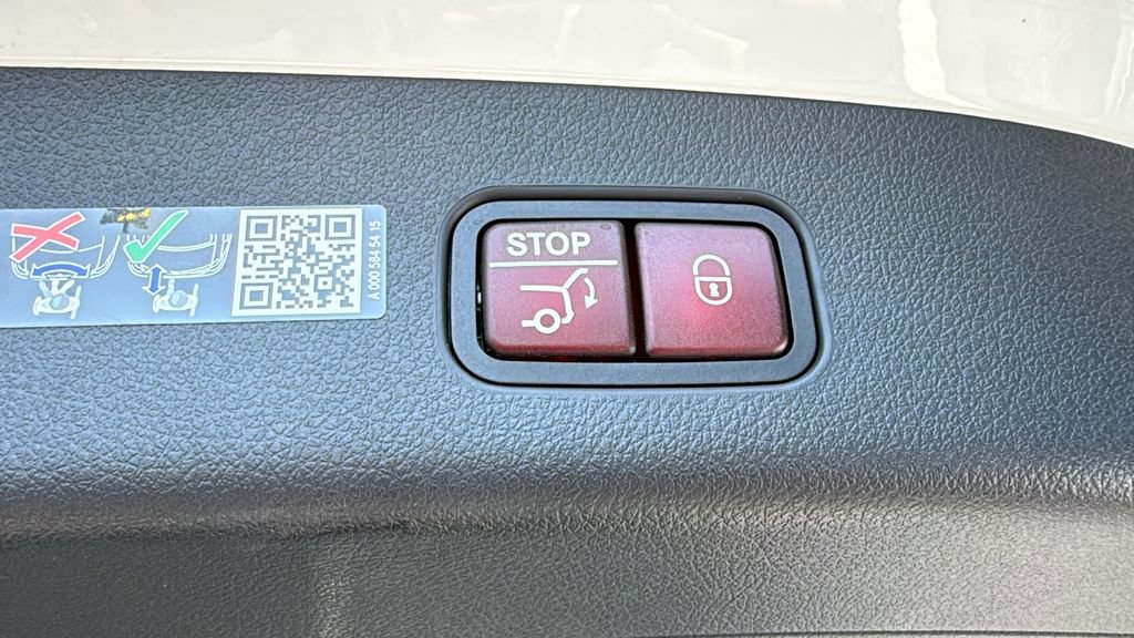 Certified 2025 Mercedes-Benz GLC 300 image 19