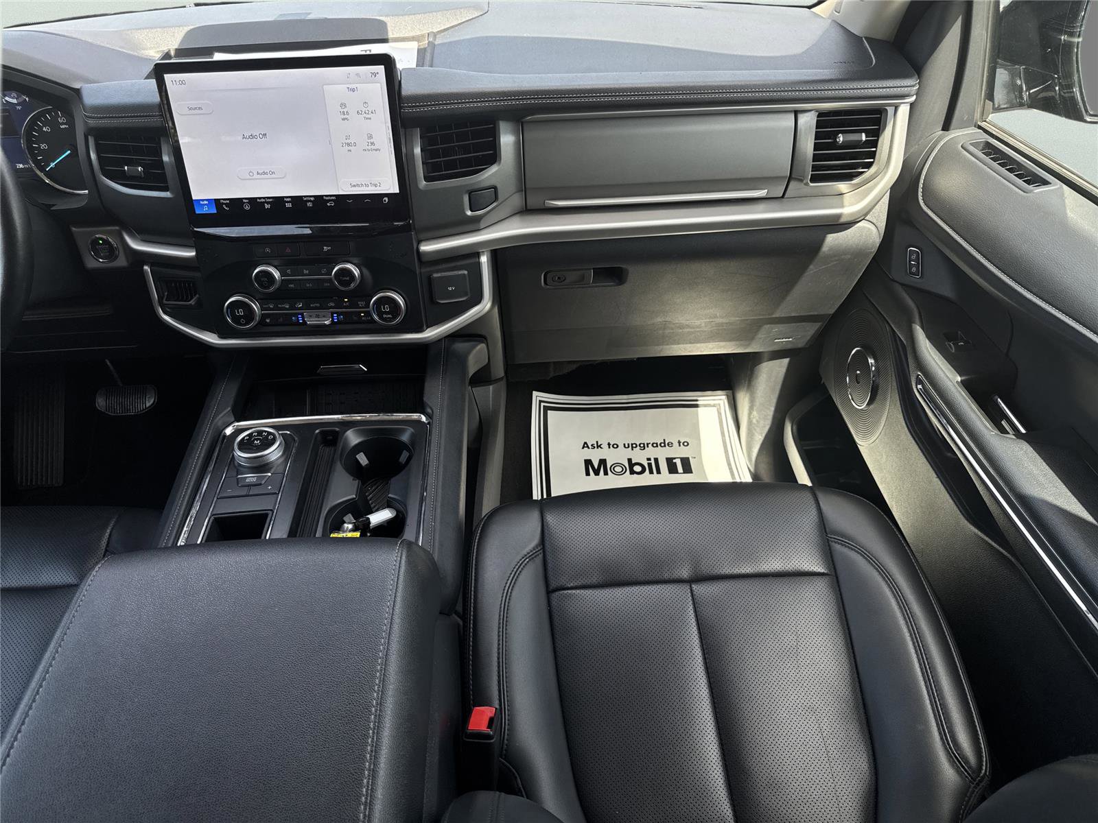 Used 2024 Ford Expedition XLT image 16