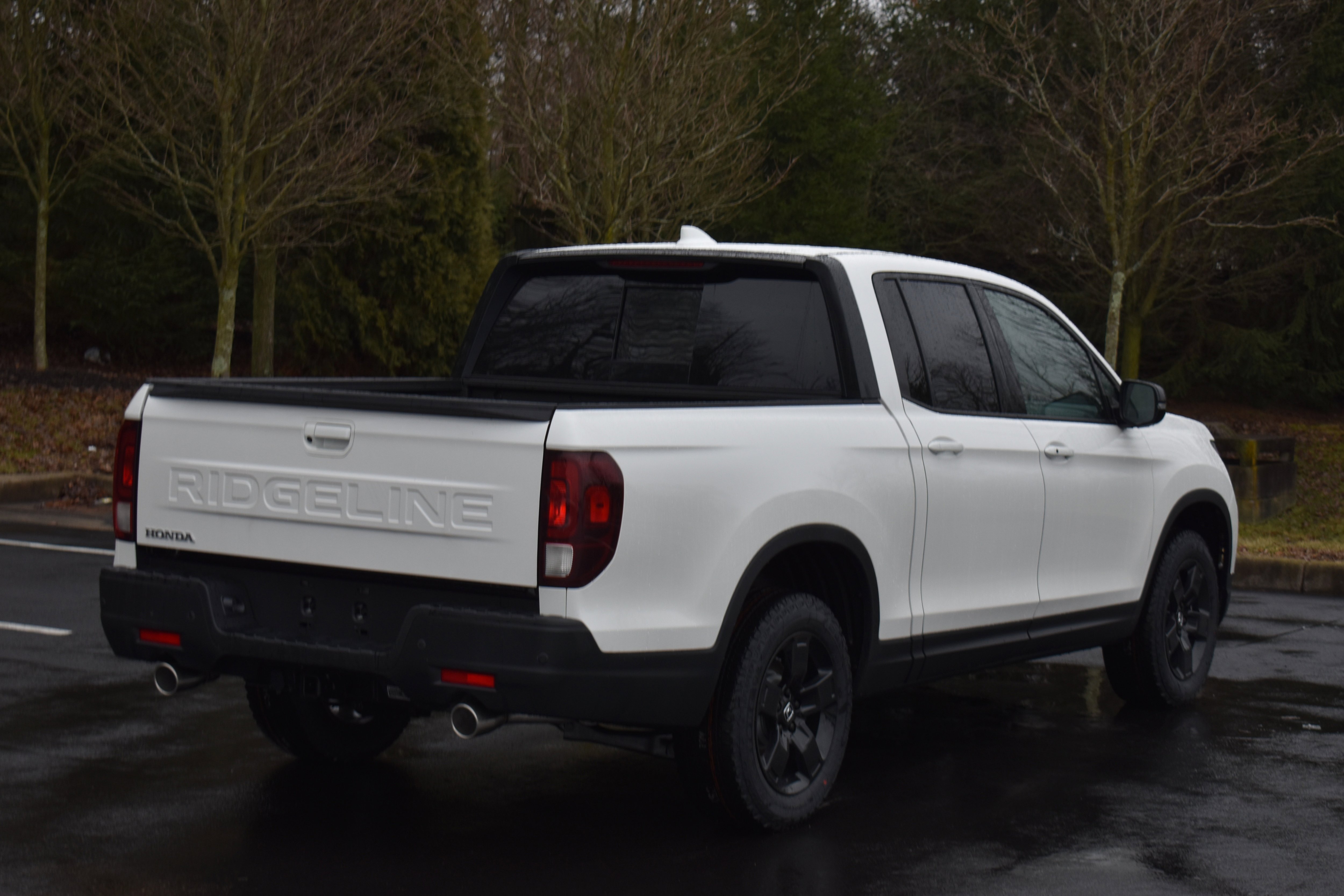 New 2026 Honda Ridgeline Black Edition image 8