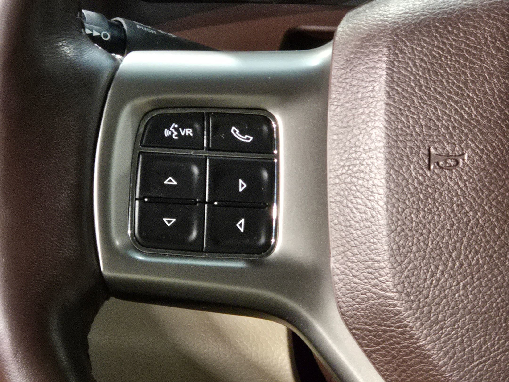 Used 2017 RAM 1500 Laramie image 19