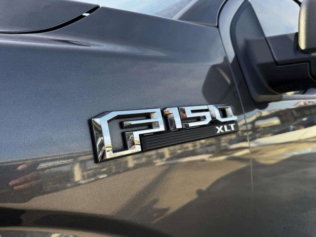 Used 2016 Ford F150 XLT w/ Equipment Group 302A Luxury image 15