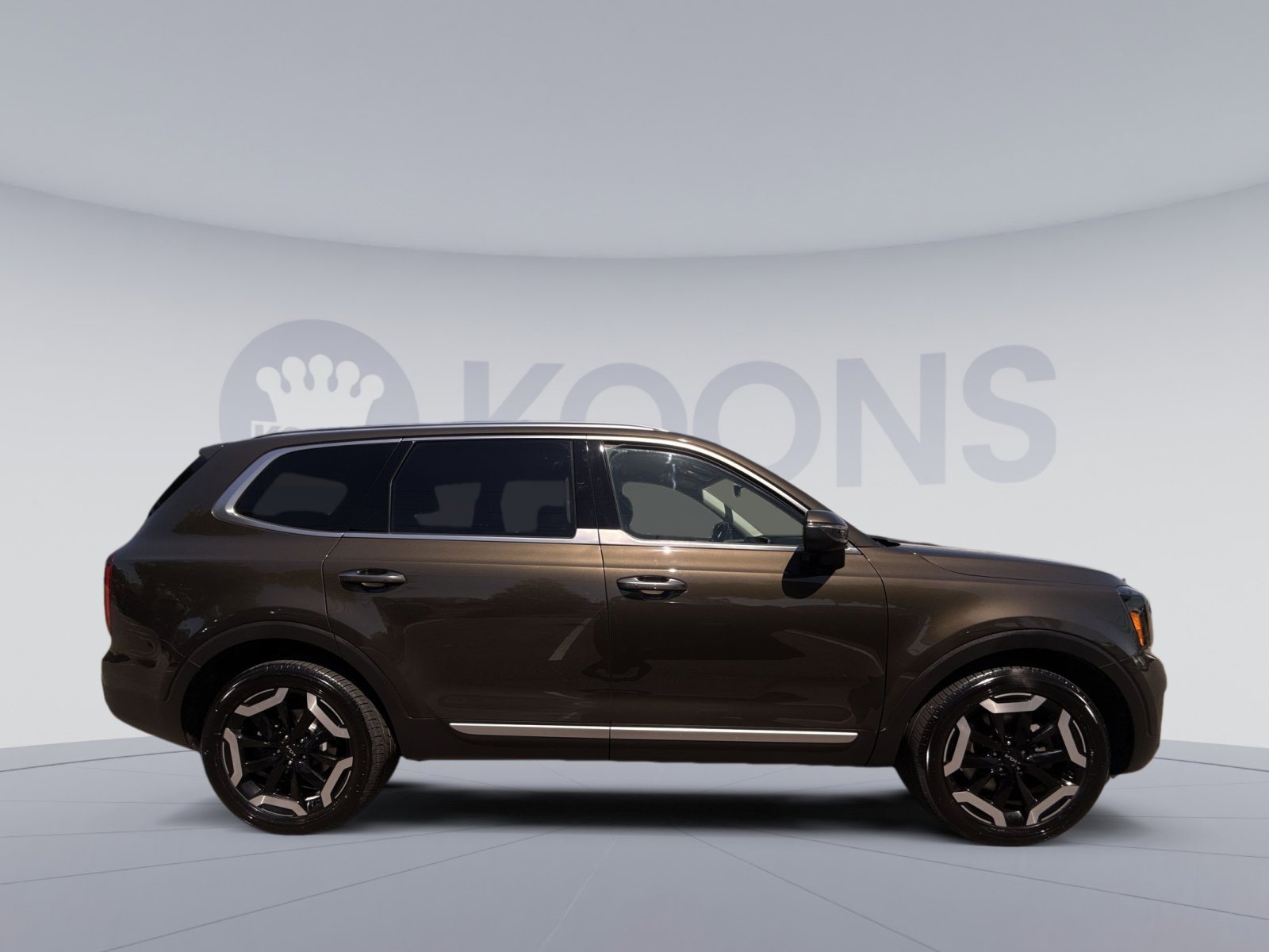 Used 2024 Kia Telluride S image 5