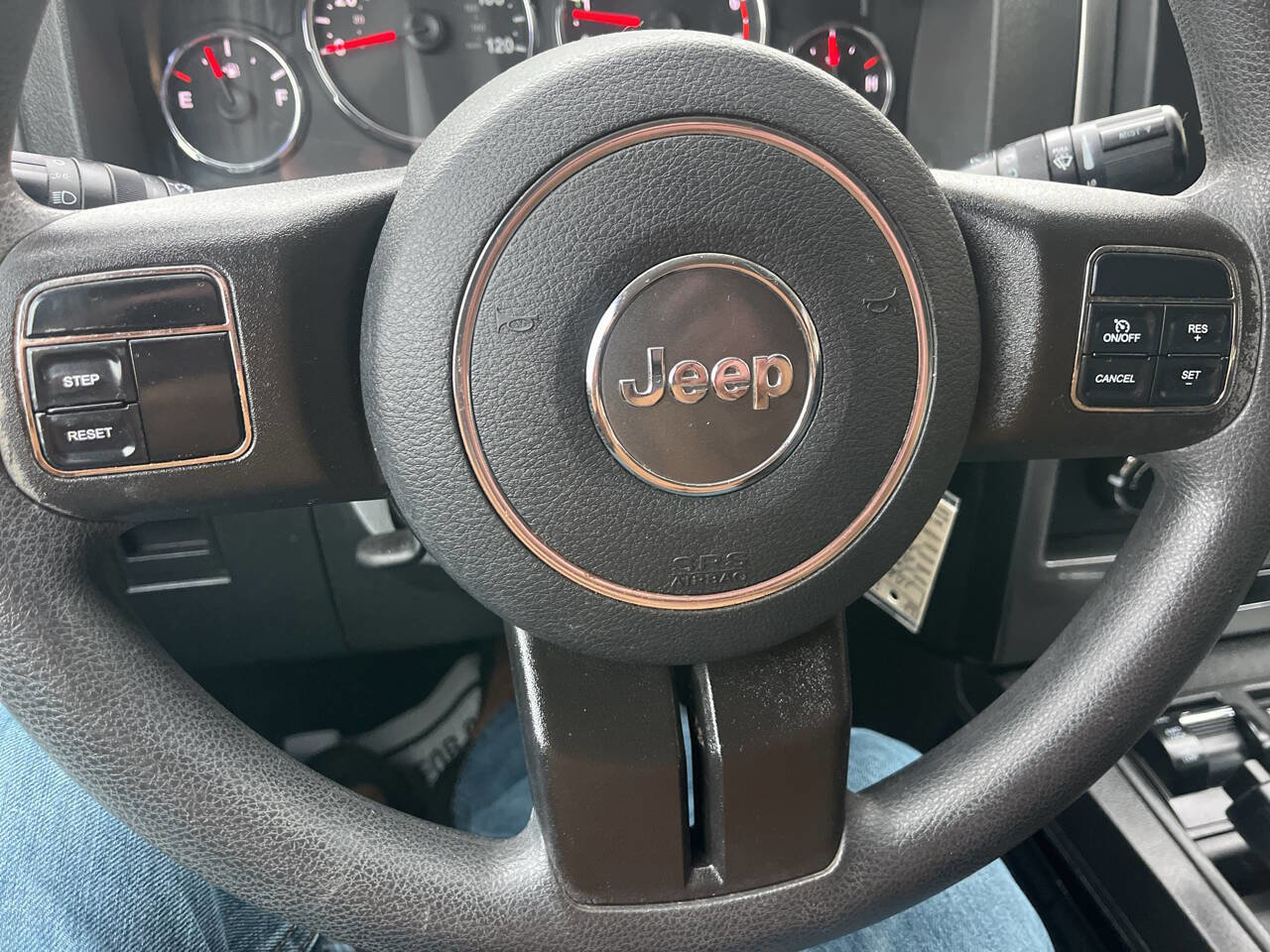 Used 2011 Jeep Liberty Sport image 20