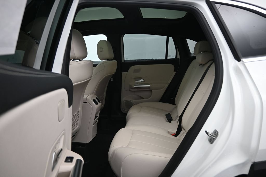 New 2026 Mercedes-Benz GLA 250 4MATIC image 21