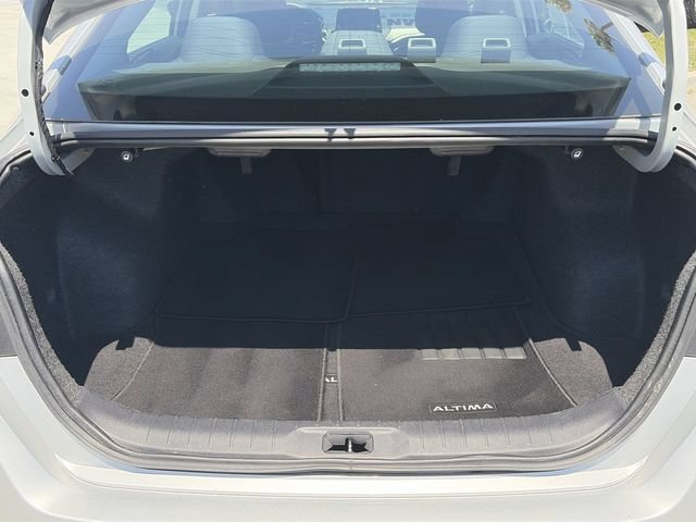 Used 2024 Nissan Altima 2.5 SV FWD image 15
