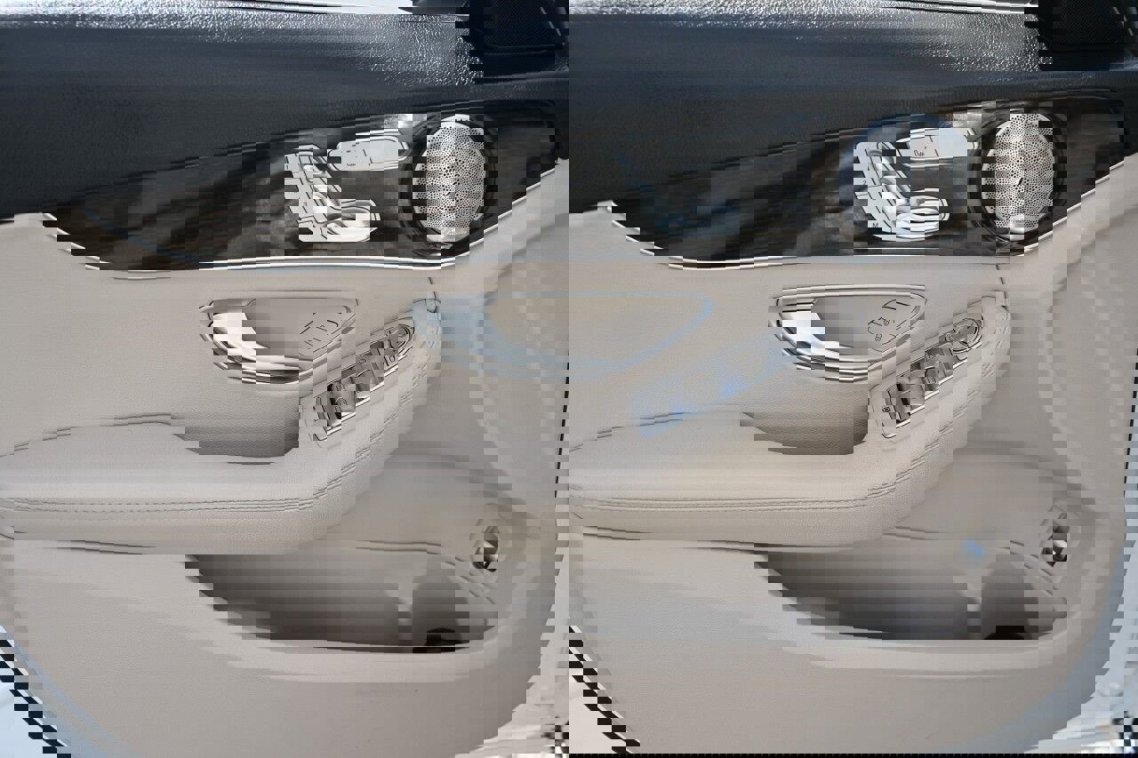 Used 2021 Mercedes-Benz C 300 Sedan w/ Premium Package image 9