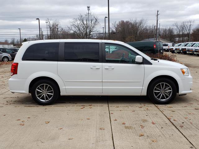 Used 2016 Dodge Grand Caravan SE image 7
