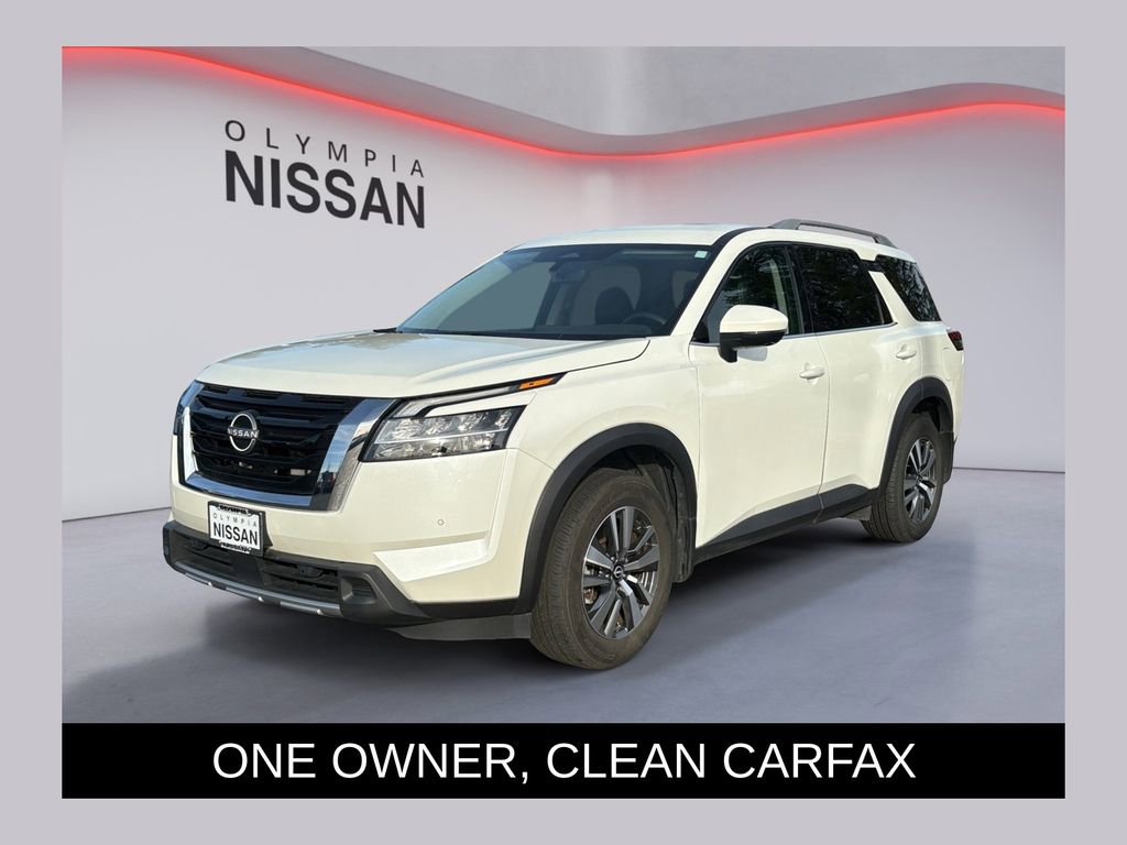 Certified 2024 Nissan Pathfinder SL image 1