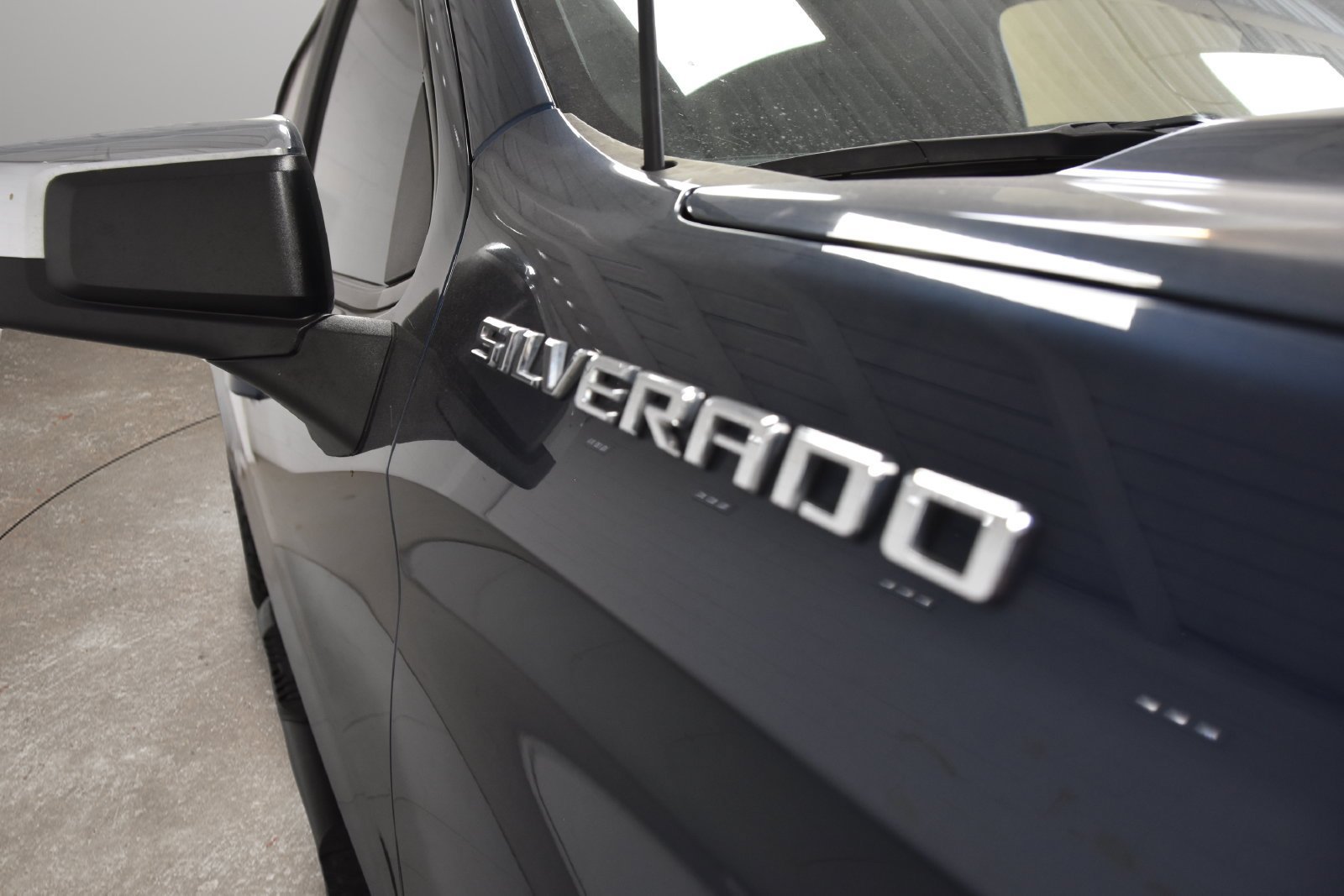 Used 2021 Chevrolet Silverado 1500 LT RWD image 34