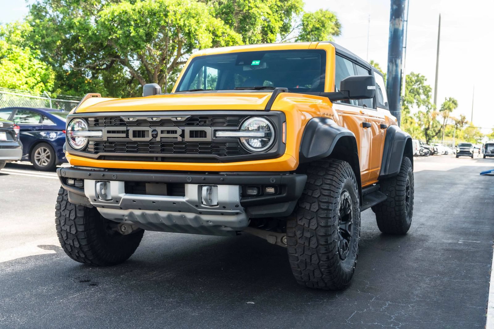 Used 2022 Ford Bronco Raptor AWD/4WD image 3