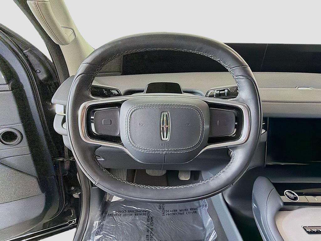 Used 2025 Lincoln Navigator Reserve AWD/4WD image 37