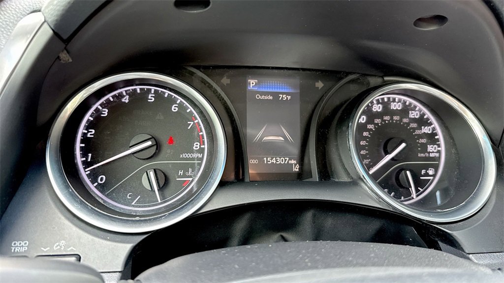 Used 2018 Toyota Camry L image 49