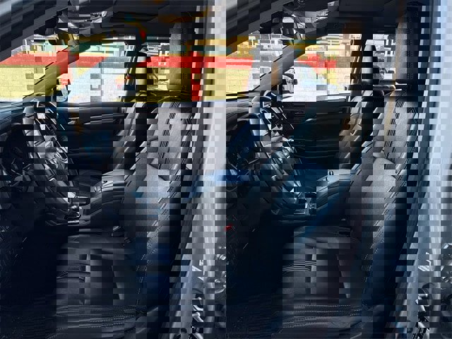 Used 2017 Toyota Highlander SE image 26