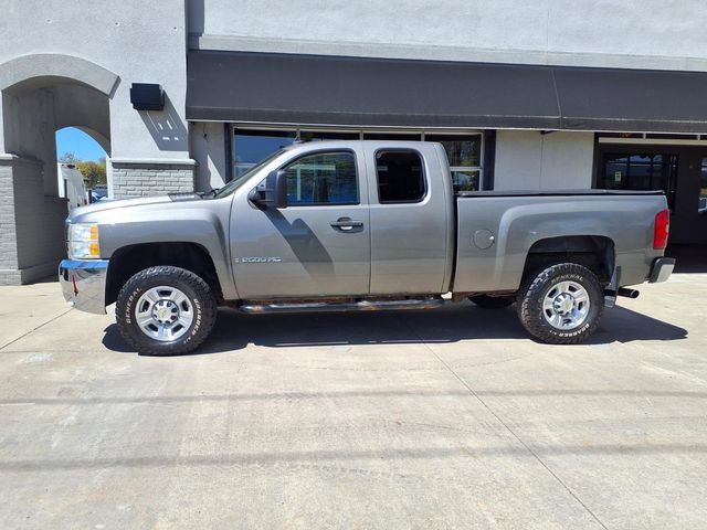 Used 2009 Chevrolet Silverado 2500 LT w/ Exterior Plus Package AWD/4WD image 5