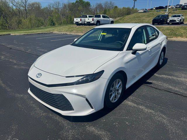 Certified 2025 Toyota Camry LE FWD image 7