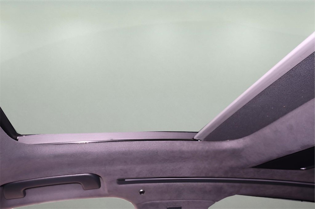 Used 2025 Audi S8 w/ Executive Package image 28