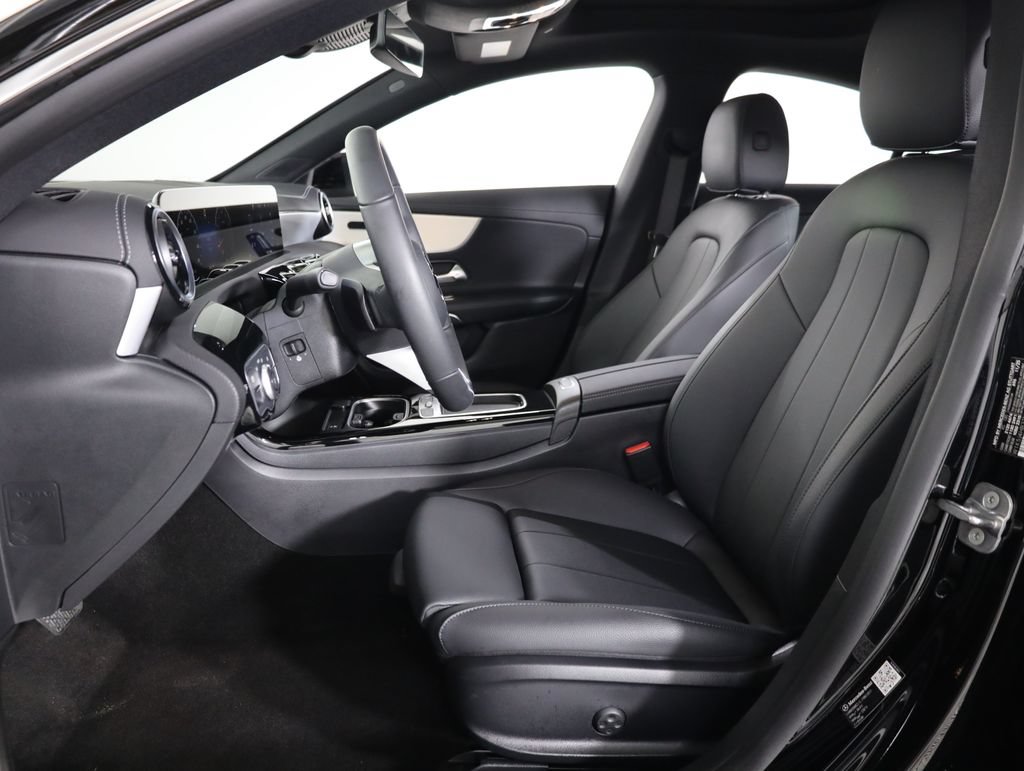 Certified 2026 Mercedes-Benz CLA 250 4MATIC image 32