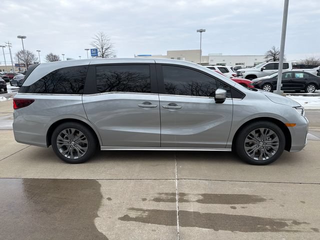 New 2026 Honda Odyssey Touring image 12