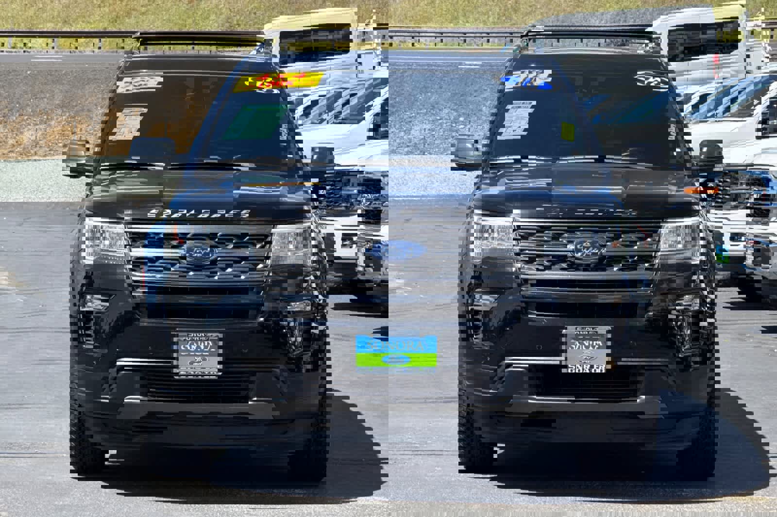 Used 2018 Ford Explorer XLT w/ Equipment Group 202A image 9