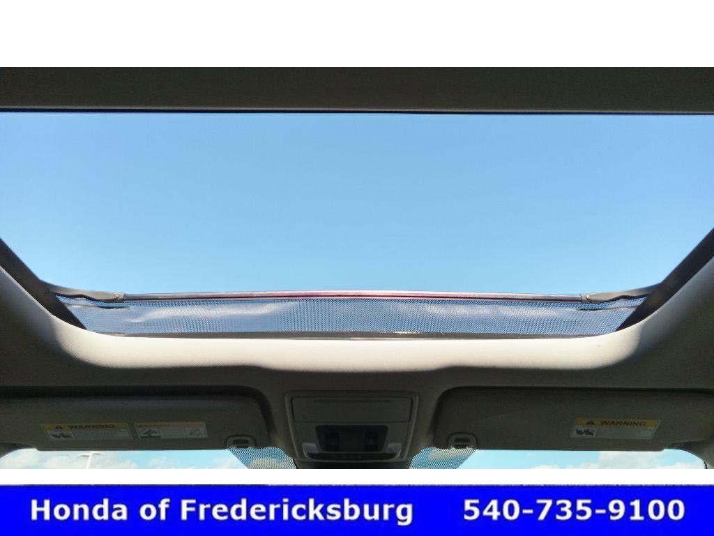 Certified 2025 Honda Pilot Elite image 23