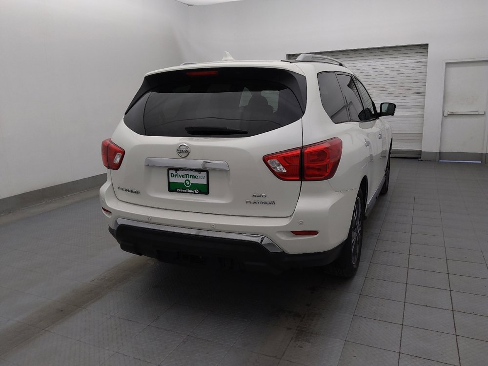 Used 2019 Nissan Pathfinder Platinum image 7
