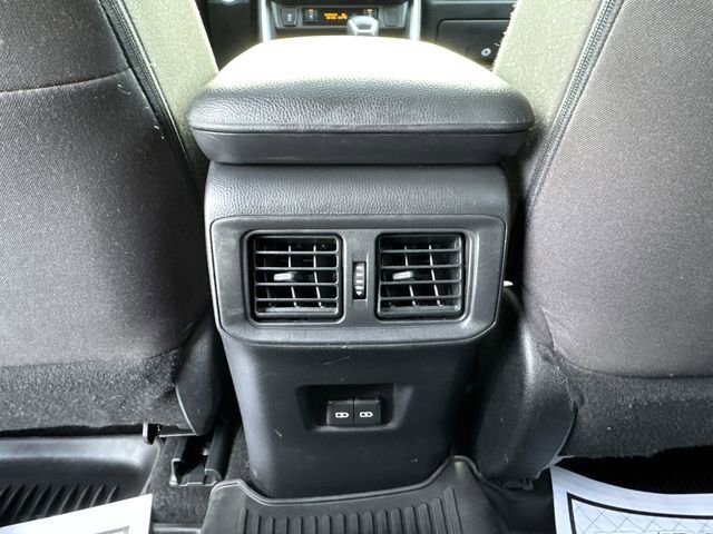 Used 2022 Toyota RAV4 SE w/ Convenience Package image 21