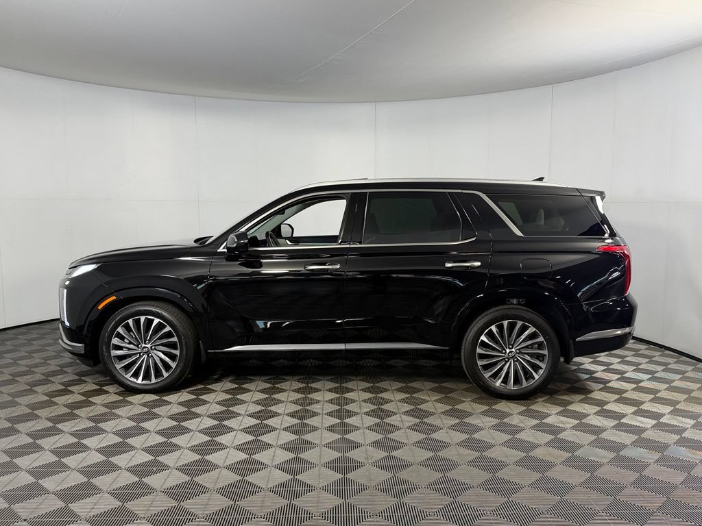 Used 2025 Hyundai Palisade Calligraphy AWD/4WD image 11