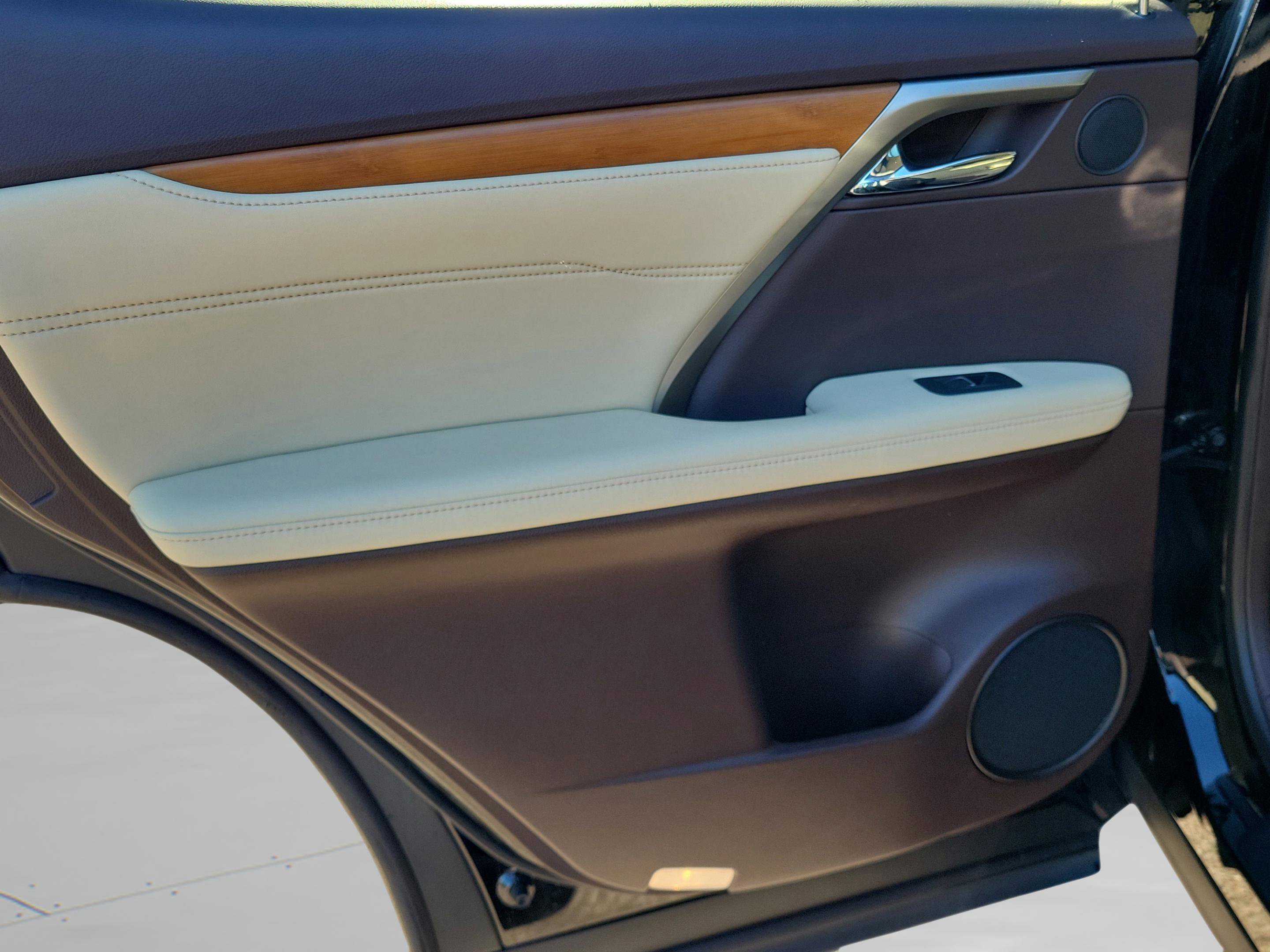 Used 2018 Lexus RX 350 FWD w/ Premium Package image 12