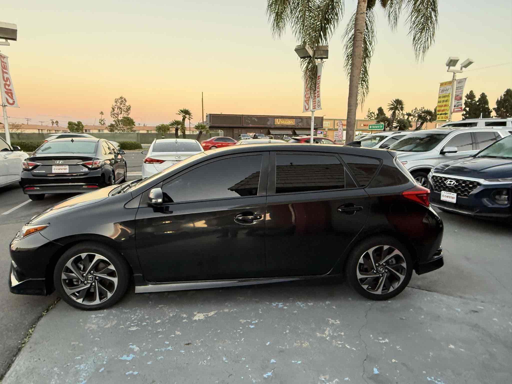 Used 2017 Toyota Corolla iM image 10