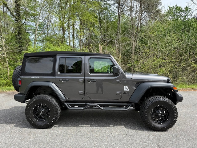 Used 2024 Jeep Wrangler Unlimited Sport image 5