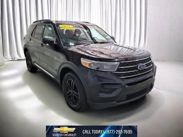 Used 2022 Ford Explorer XLT image 10
