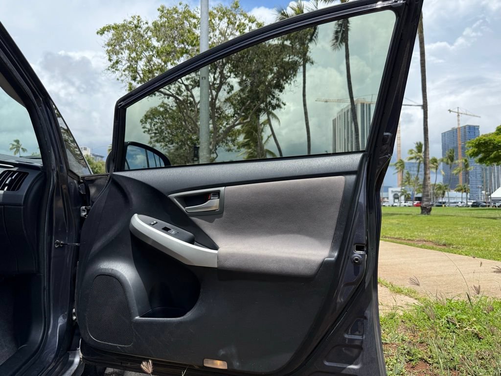 Used 2014 Toyota Prius One FWD image 14