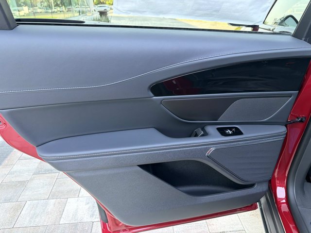 New 2026 Lincoln Nautilus Premier AWD/4WD image 14