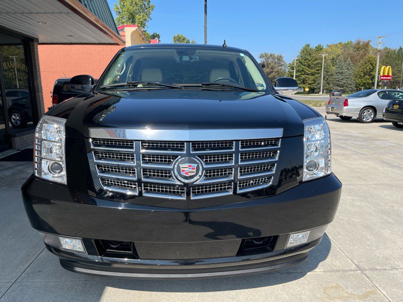 Used 2007 Cadillac Escalade AWD w/ Information Package image 5
