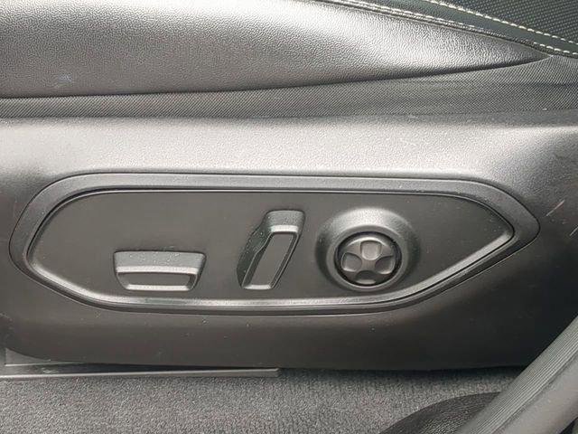 Certified 2025 Jeep Grand Cherokee L Limited w/ Luxury Tech Group II AWD/4WD image 23