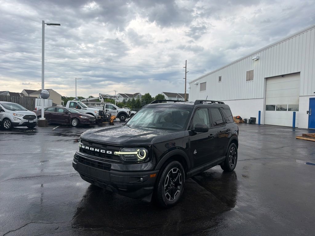 Used 2022 Ford Bronco Sport Outer Banks w/ Tech Package AWD/4WD image 3