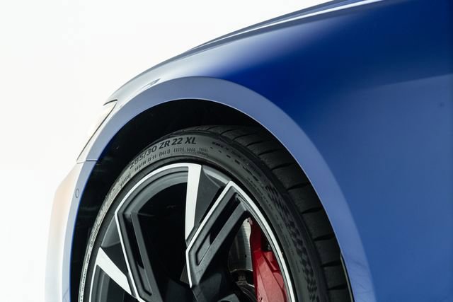Used 2023 Audi RS 6 w/ Executive Package AWD/4WD image 21