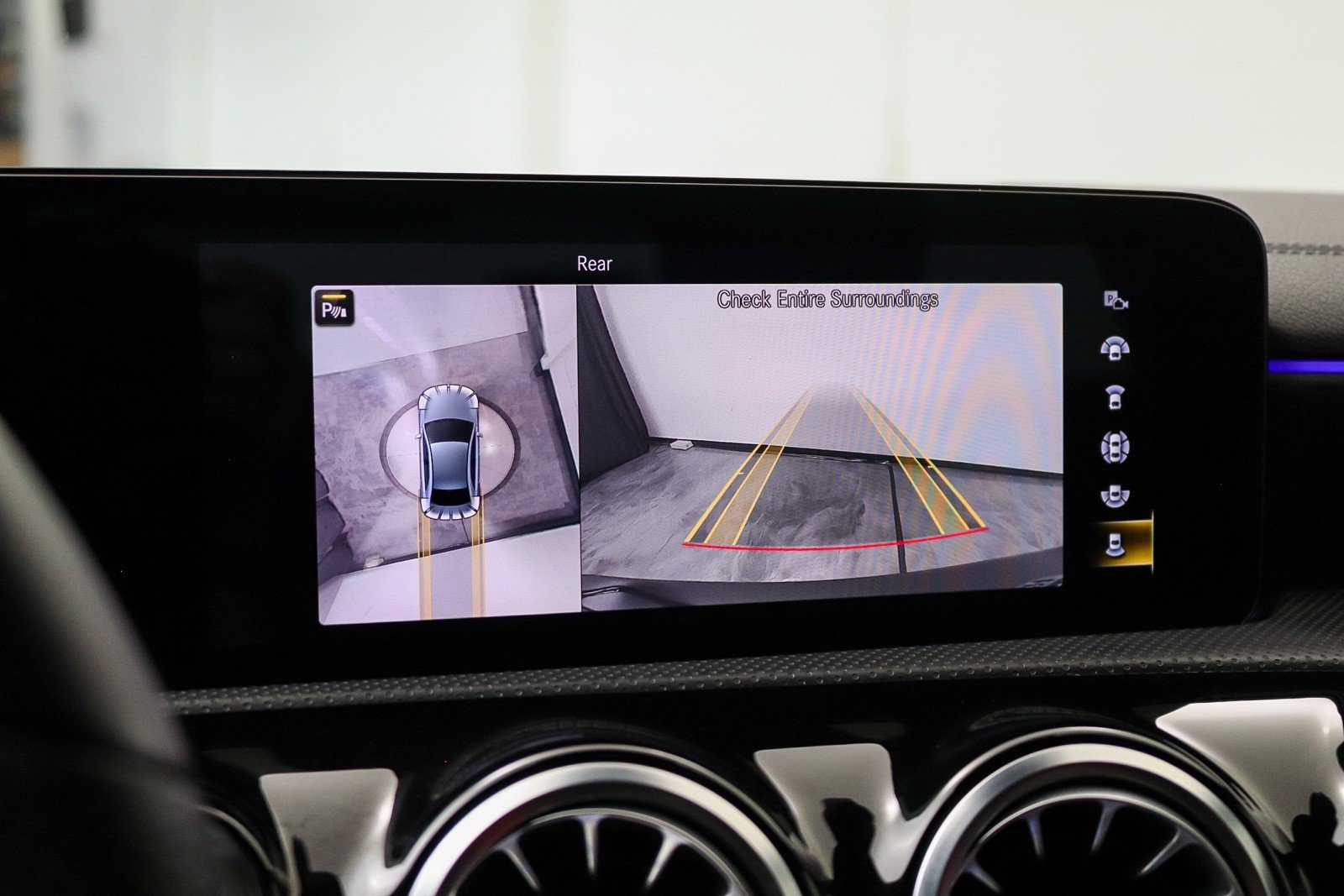 Used 2021 Mercedes-Benz A 220 w/ AMG Line image 30