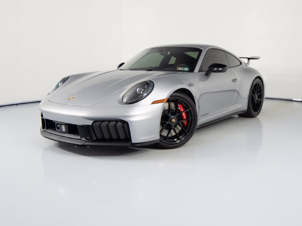 Certified 2026 Porsche 911 Carrera GTS RWD image 1