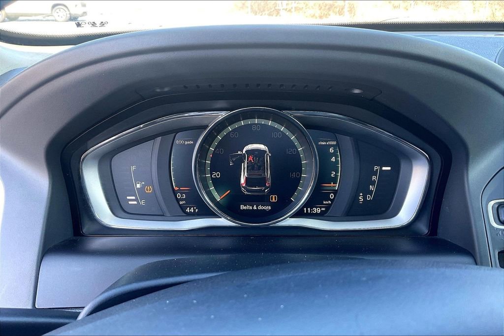 Used 2017 Volvo XC60 T5 Inscription w/ Advanced Package image 15