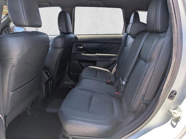 Used 2020 Mitsubishi Outlander SEL AWD/4WD image 24