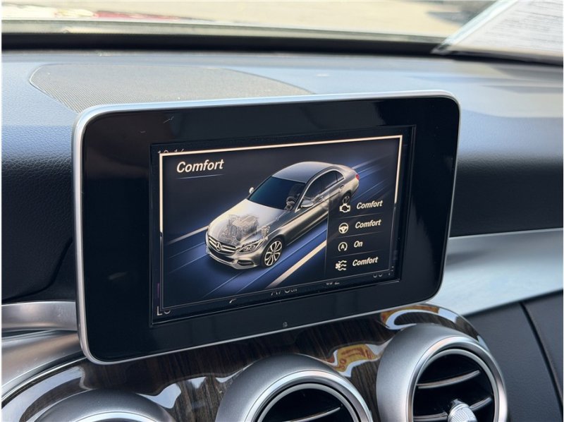 Used 2018 Mercedes-Benz C 300 Sedan w/ Premium Package image 51