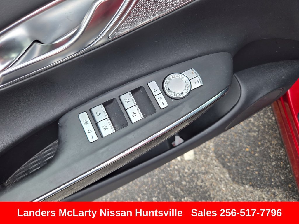 Used 2025 Genesis GV70 2.5T AWD/4WD image 22