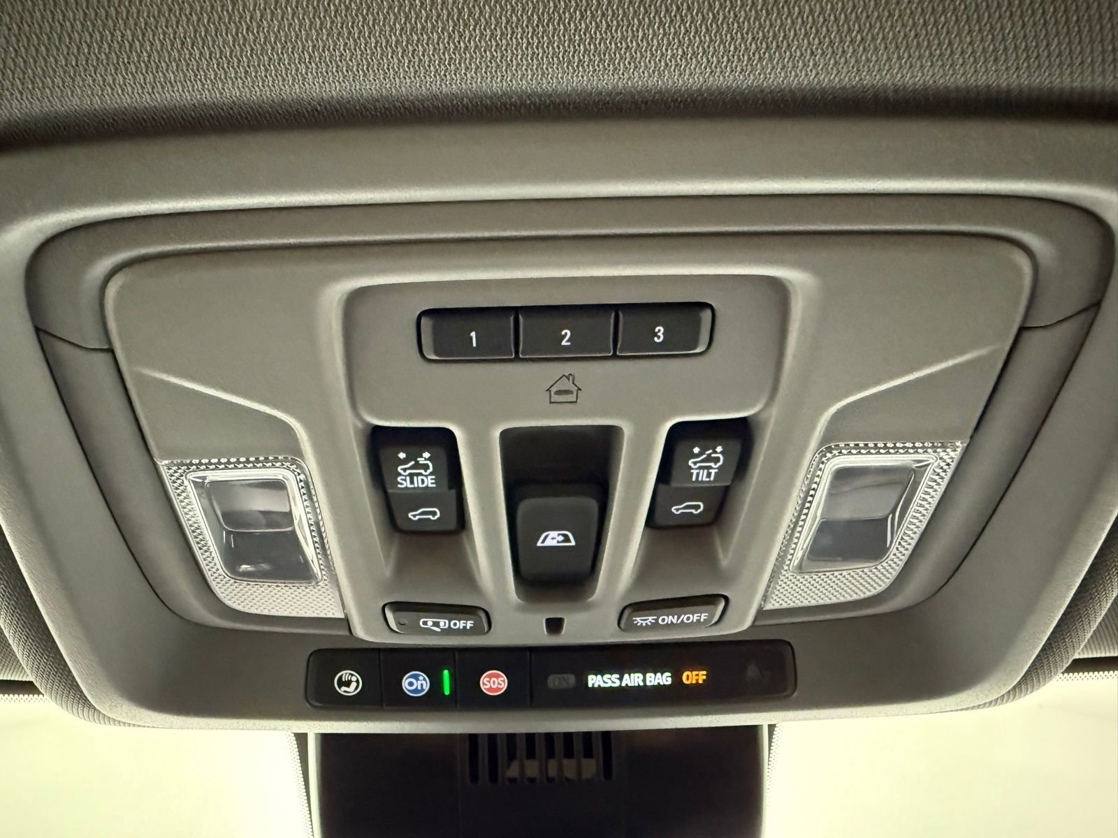 Used 2024 GMC Sierra 2500 Denali w/ Denali Reserve Package image 23