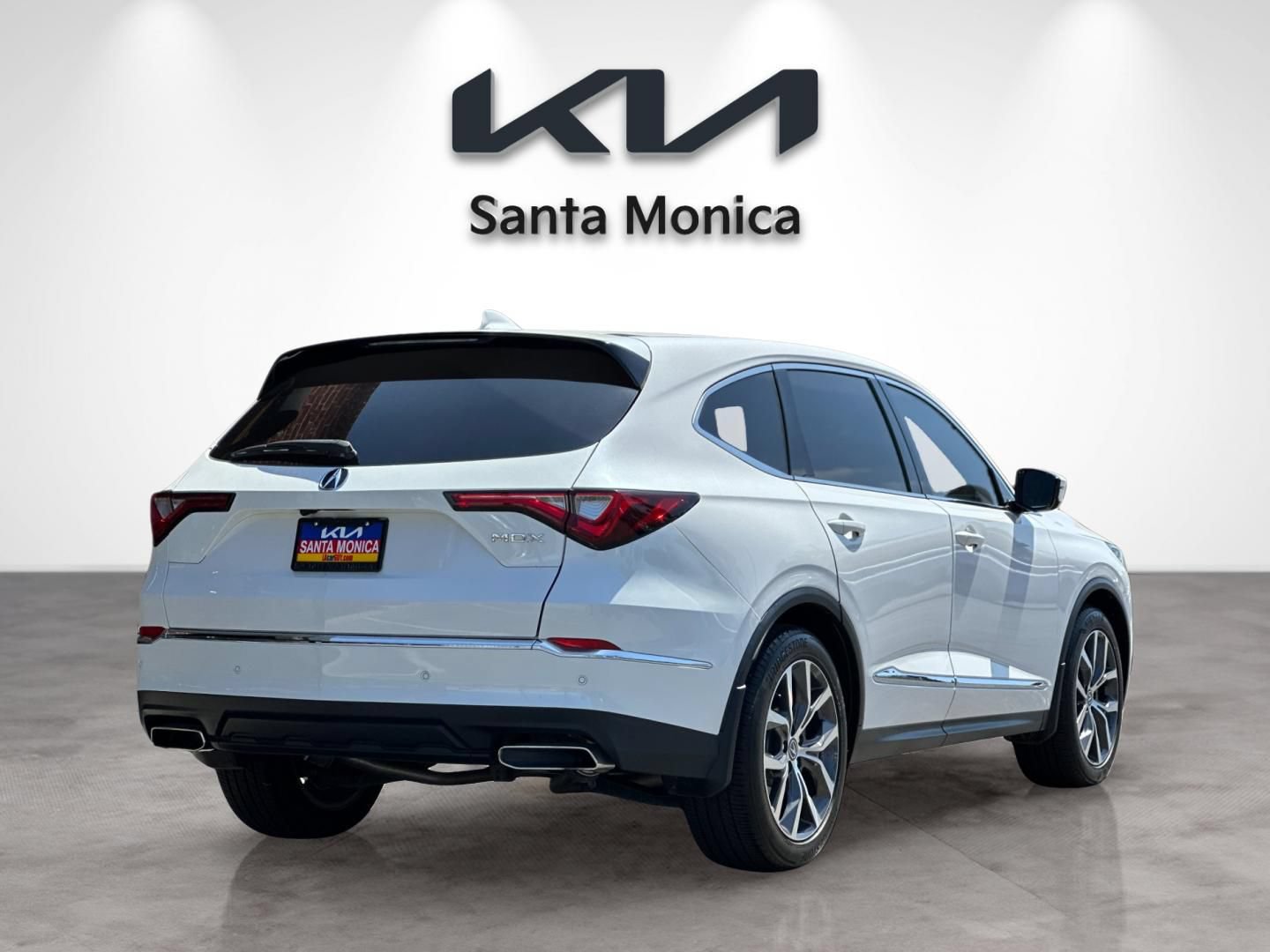 Used 2024 Acura MDX w/ Technology Package FWD image 6